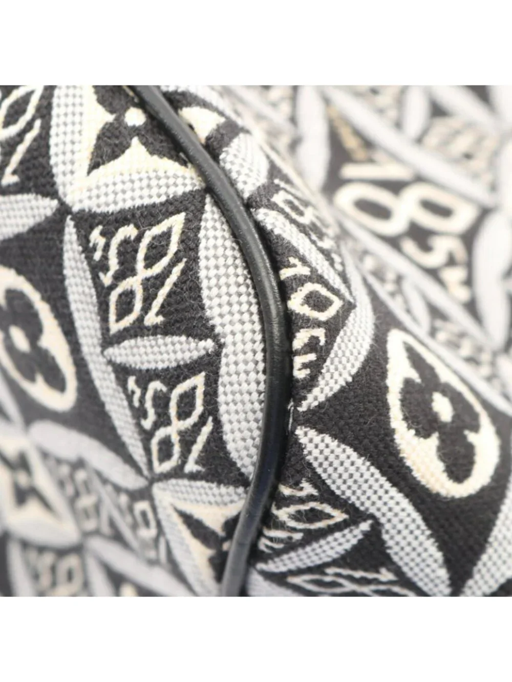 Louis Vuitton Tote Neverfull MM Monogram Jacquard Noir Canvas Leather